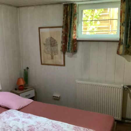 Schoenes Zimmer Im Seterant/Untergeschoss Essen Luaran gambar