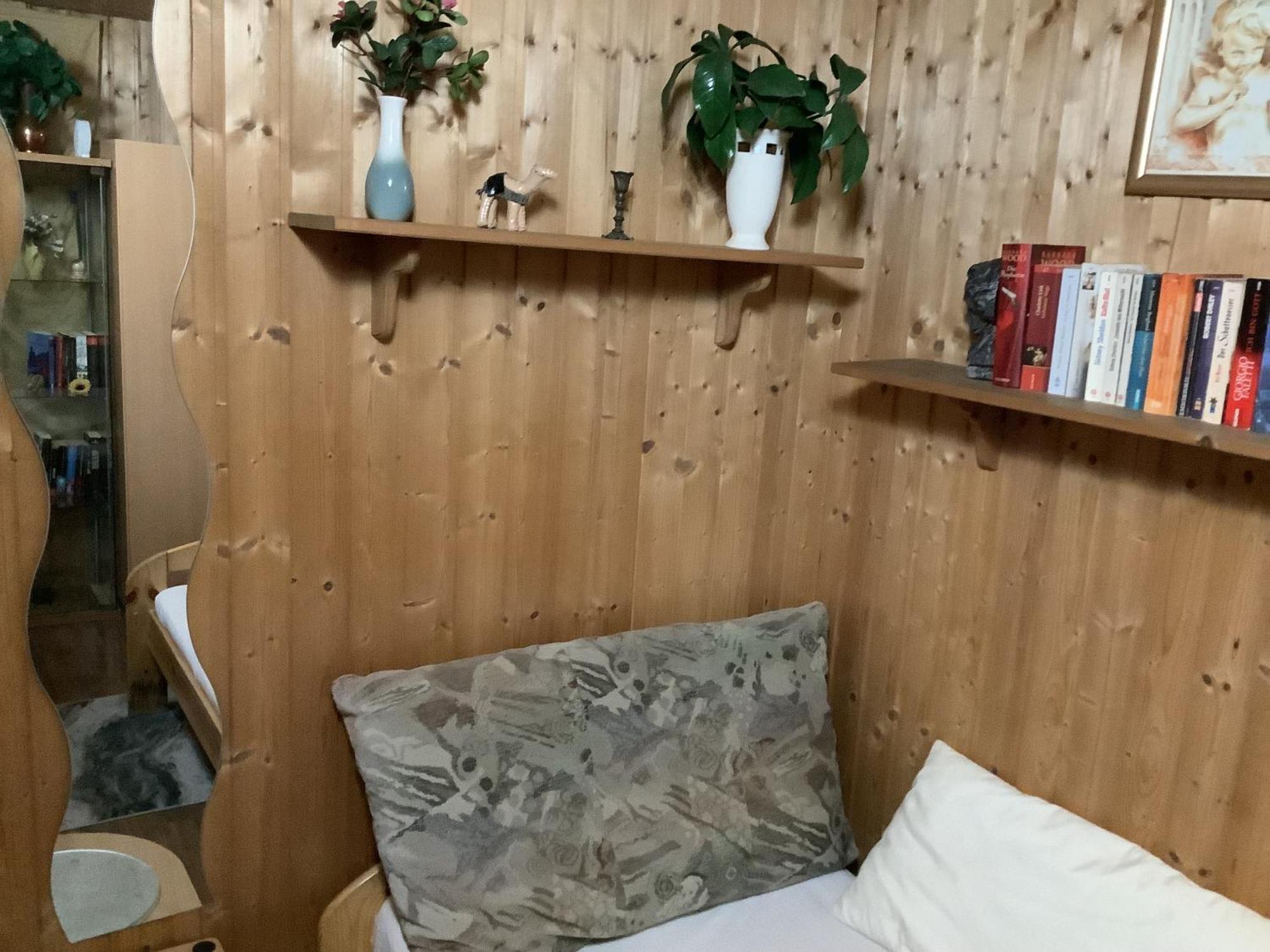 Schoenes Zimmer Im Seterant/Untergeschoss Essen Luaran gambar